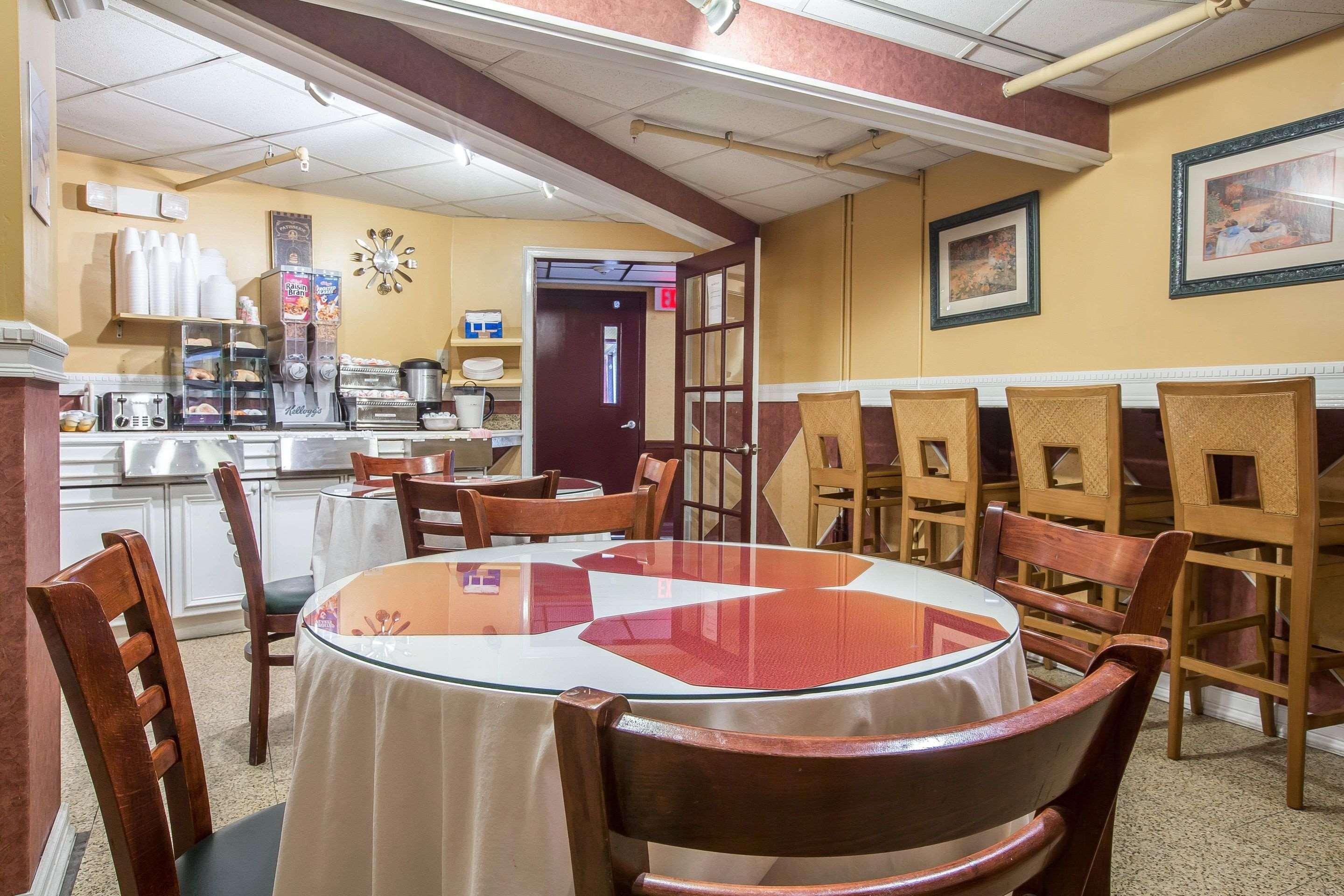 Econo Lodge Montpelier I-89 Ngoại thất bức ảnh